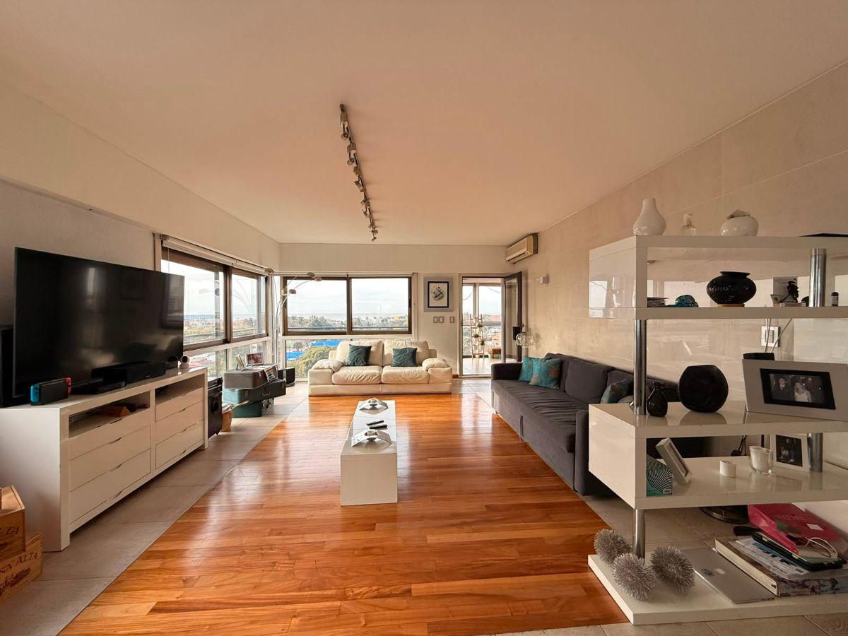 Foto de Alquiler Departamento 4 Ambientes C/ Dependencia Cochera y Baulera Núñez, imagen 1