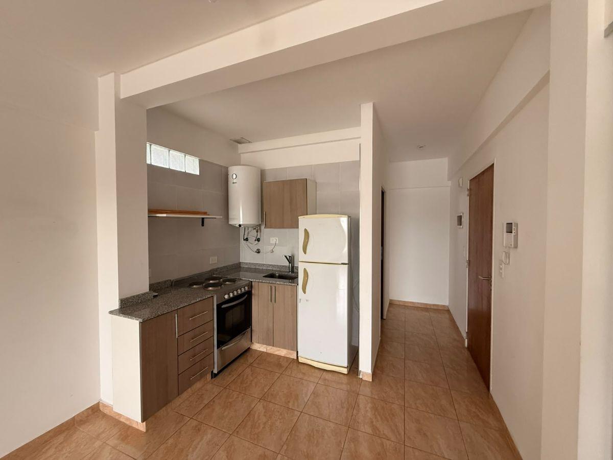 Foto de VENTA MONOAMBIENTE BALCON PARRILLA Y SOLARIUM VILLA ORTUZAR, imagen 2