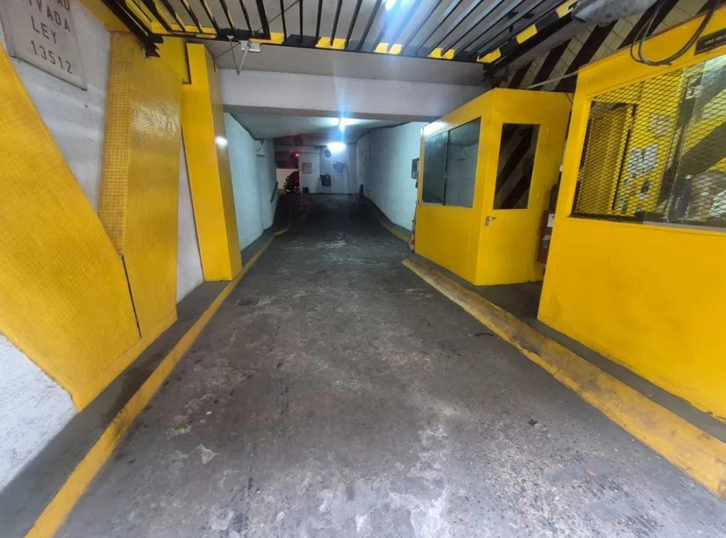 Foto de Venta cochera en Belgrano fija y cubierta, imagen 5
