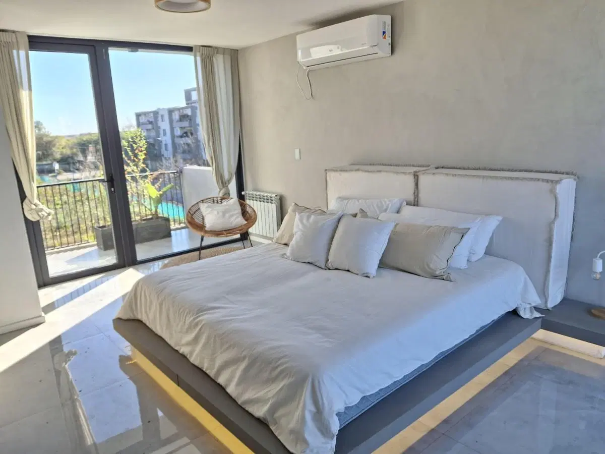 Casa Triplex Venta 4 Ambientes a Estrenar con Jardín Cochera en Sunny Tigre en Rincón del Milberg 4