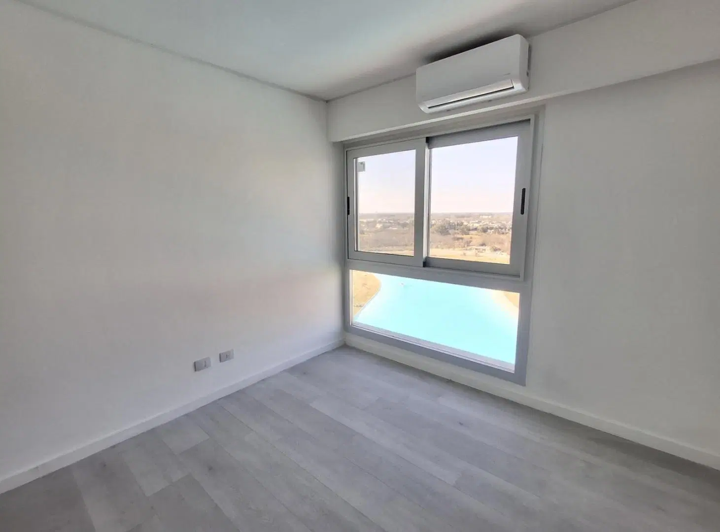 VENTA DEPARTAMENTO 3 AMBIENTES A ESTRENAR, REMEROS BEACH, PISO ALTO, VISTA A LAGUNA 2 COCHERAS FIJAS 1
