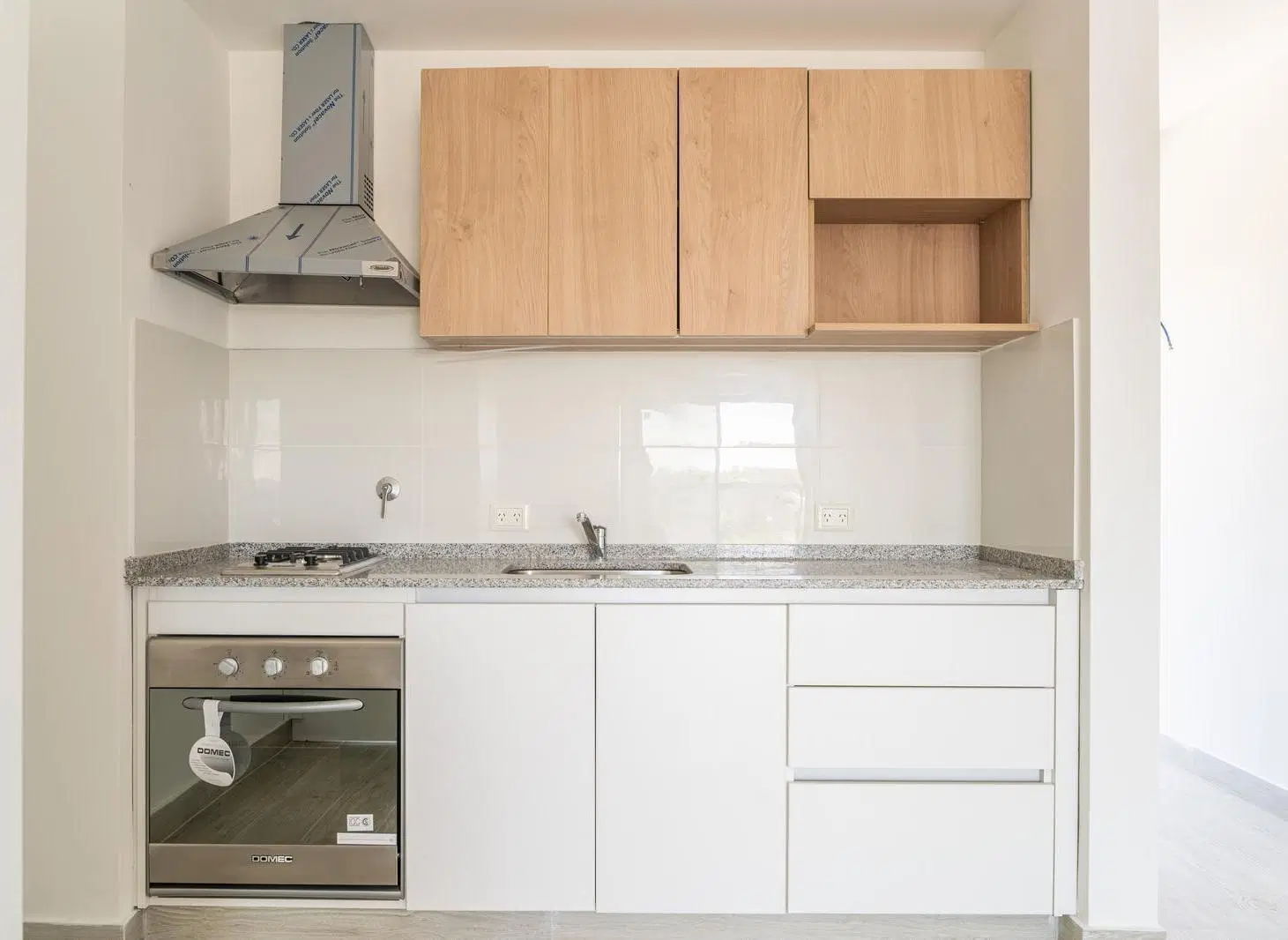 VENTA DEPARTAMENTO MONOAMBIENTE A ESTRENAR EN TIGRE CON BALCON AL FRENTE, FINANCIACION 3