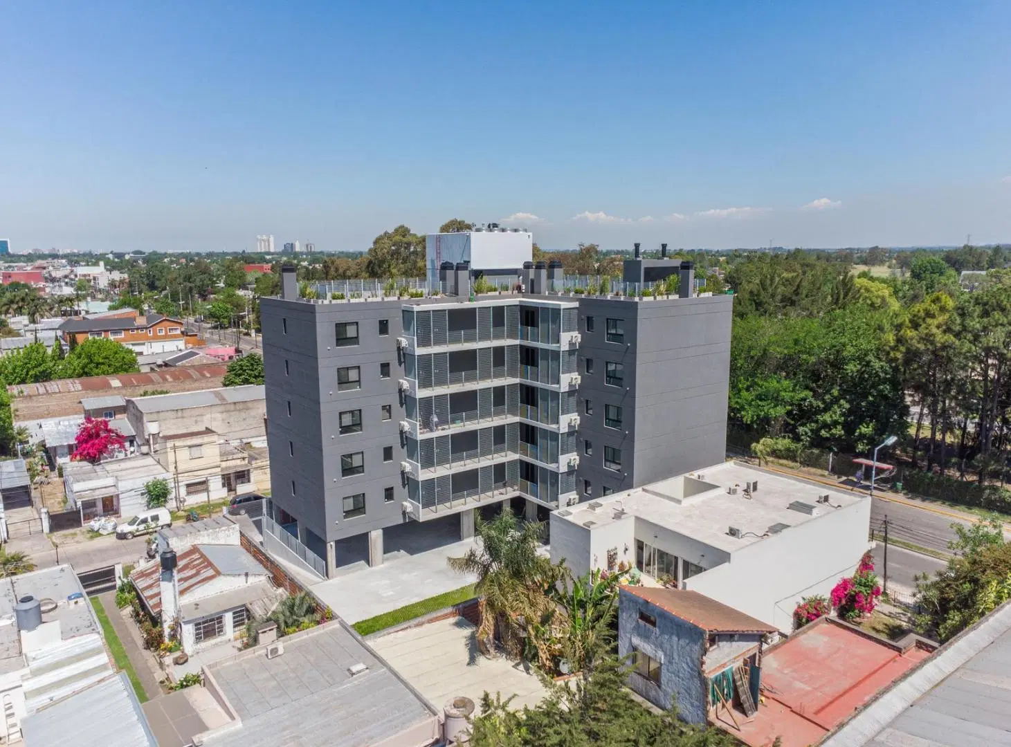 VENTA DEPARTAMENTO MONOAMBIENTE A ESTRENAR EN TIGRE CON BALCON AL FRENTE, FINANCIACION 1
