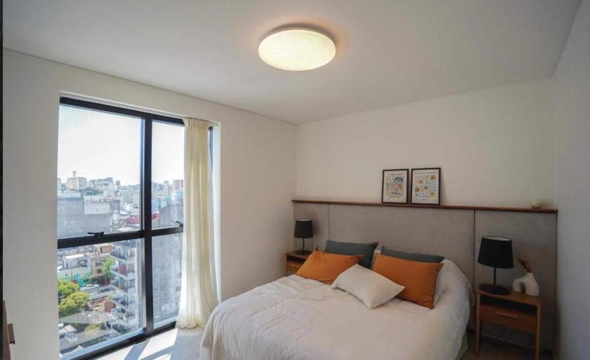 Foto de VENTA DEPARTAMENTO 2 AMBIENTES A ESTRENAR, ABASTO, BALCON, BAJAS, imagen 3