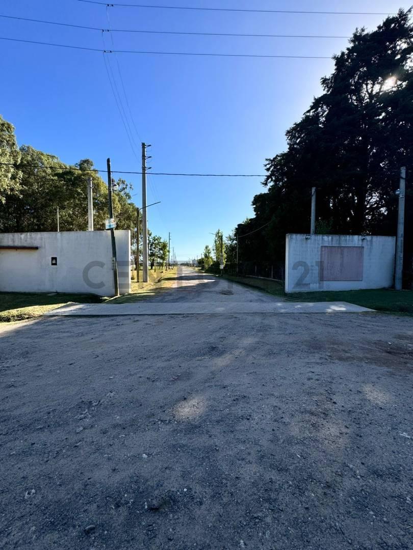 LOTE EN VENTA BARRIO LAS CALANDRIAS