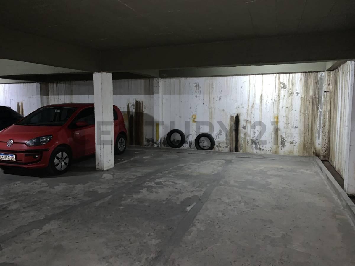 Foto de Avenida 13 y Plaza Paso Nº 568 - COCHERAS CUBIERTAS EN VENTA, imagen 2