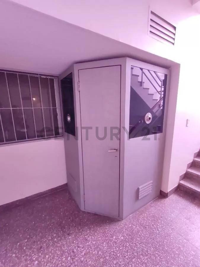 Excelente Local Comercial Ubicado en Diag. 73 y 48 5