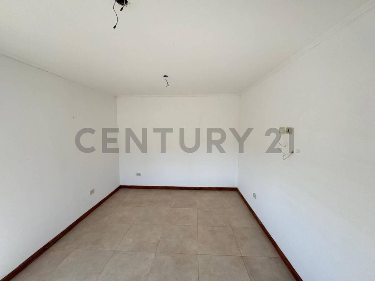 Foto de VENTA CASA DE 3 DORMITORIOS 133 Y 518, imagen 3