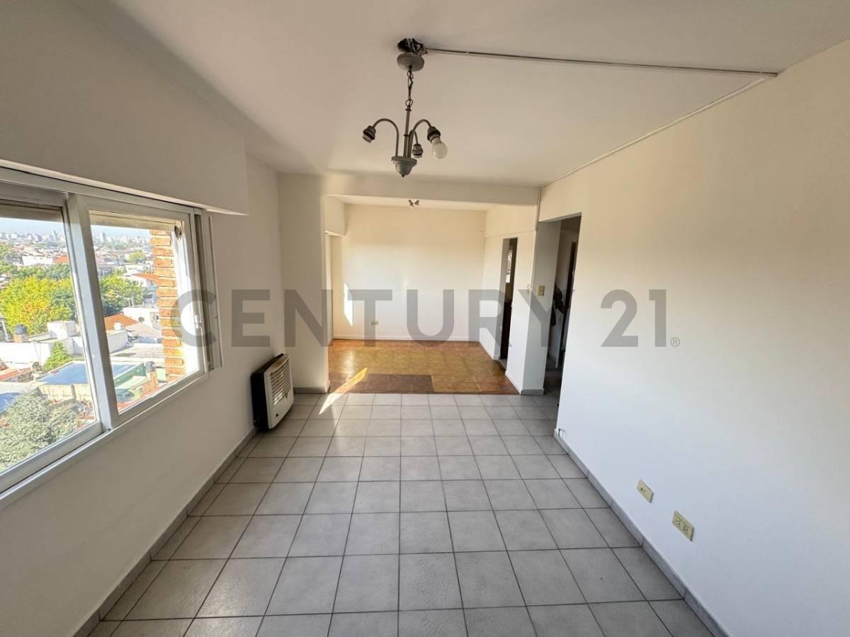 Venta Departamento - 2 Dorm. en Avellaneda 5