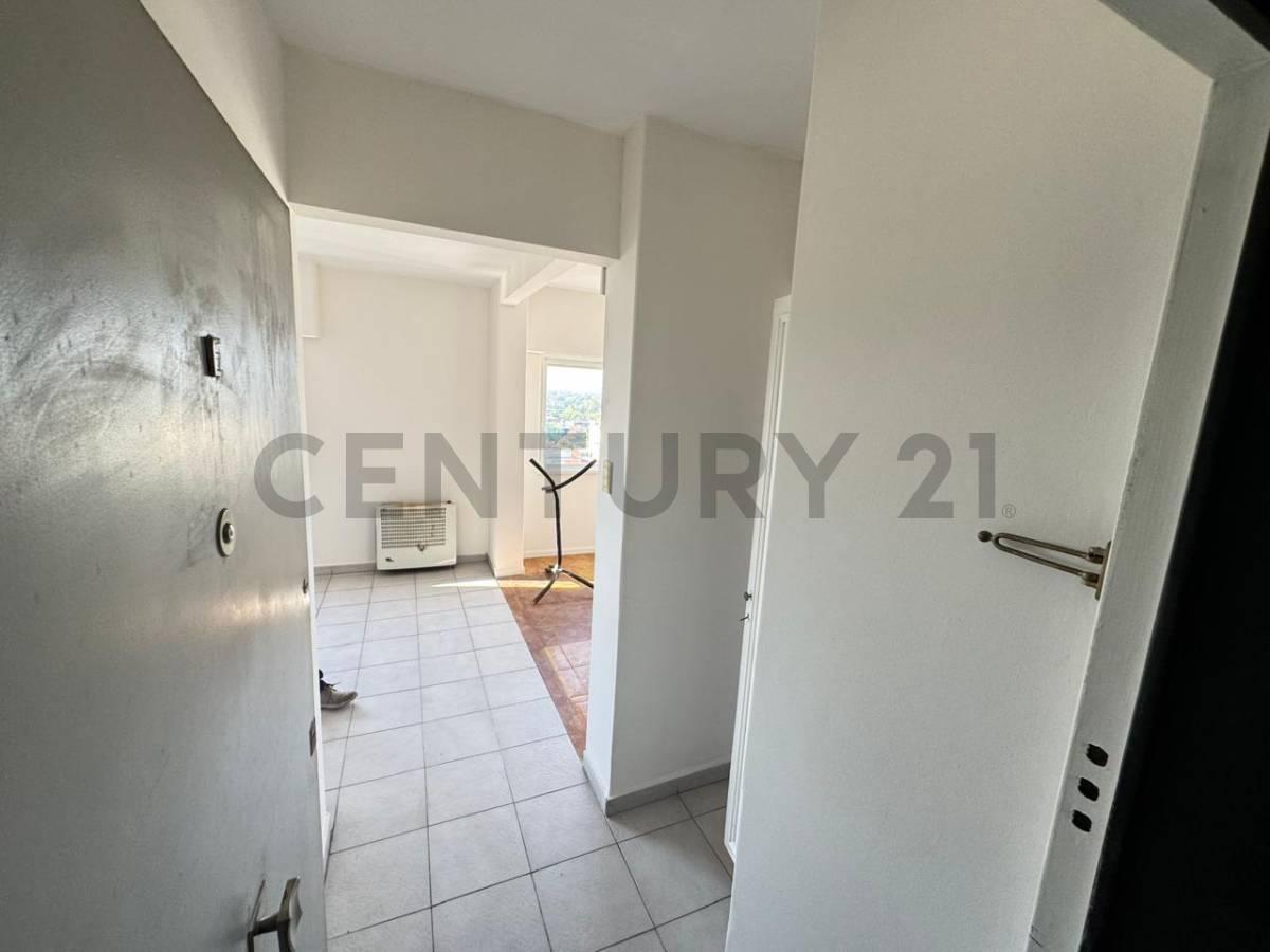 Venta Departamento - 2 Dorm. en Avellaneda 3