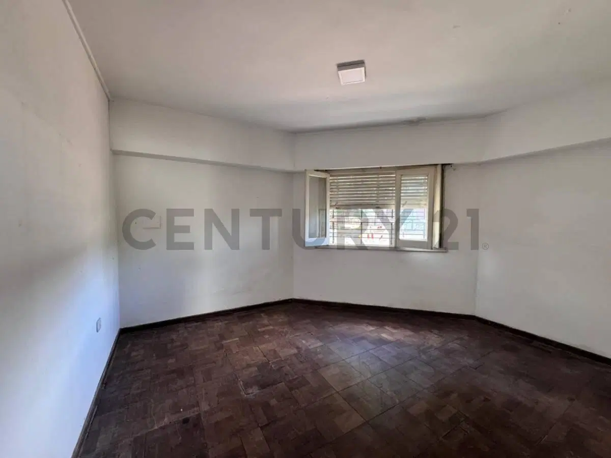 71 esq. 20 - Casa en venta de 2 dormitorios - La Plata 3