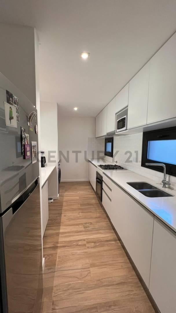 Foto de DEPARTAMENTO EN ALQUILER - DE 1 DORMITORIO CON COCHERA Y AMENITIES, imagen 1
