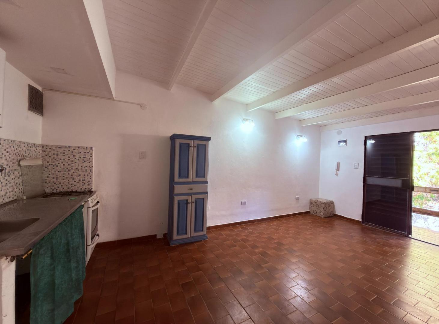 4 entre 124 y 125 Berisso. - Departamento en ALQUILER