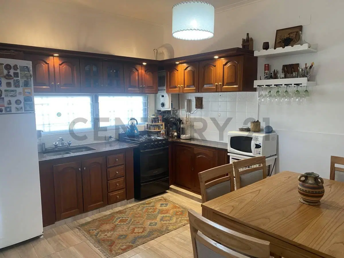 20 Y 64-  PH INTERNO A LA VENTA DE 2 DORMITORIOS 3