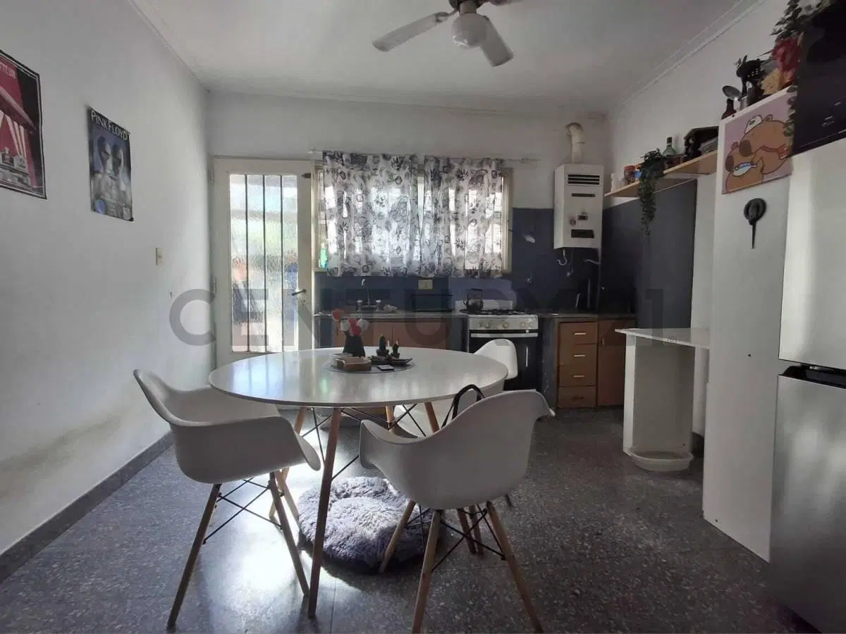 38 ENTRE 26 Y 27 - CASA EN ALQUILER 3