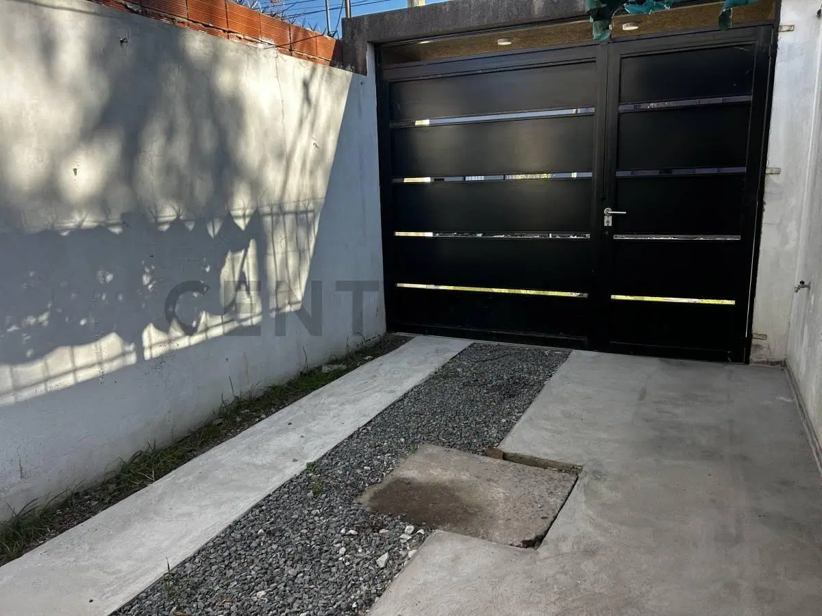 PH EN ALQUILER 73 115 Y 116. 1 DORMITORIO Y GARAGE. JARDIN 2