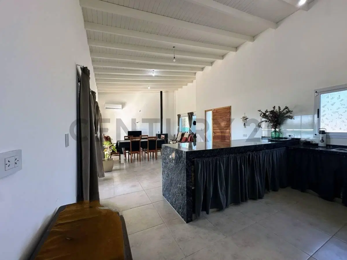 32 ENTRE 191 Y 195, CASA EN VENTA DE 2 DORMITORIOS Y PILETA, ALDEA DEL BOSQUE 2. 5