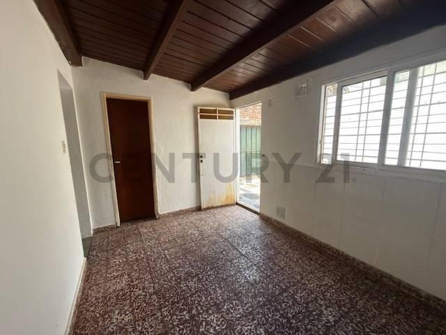 Foto de 73 entre 26 y 27 - PH CON ENTRADA INDEPENDIENTE, imagen 4