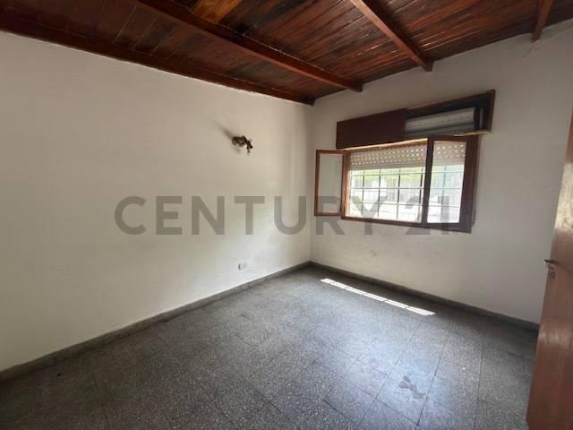 Foto de 73 entre 26 y 27 - PH CON ENTRADA INDEPENDIENTE, imagen 1