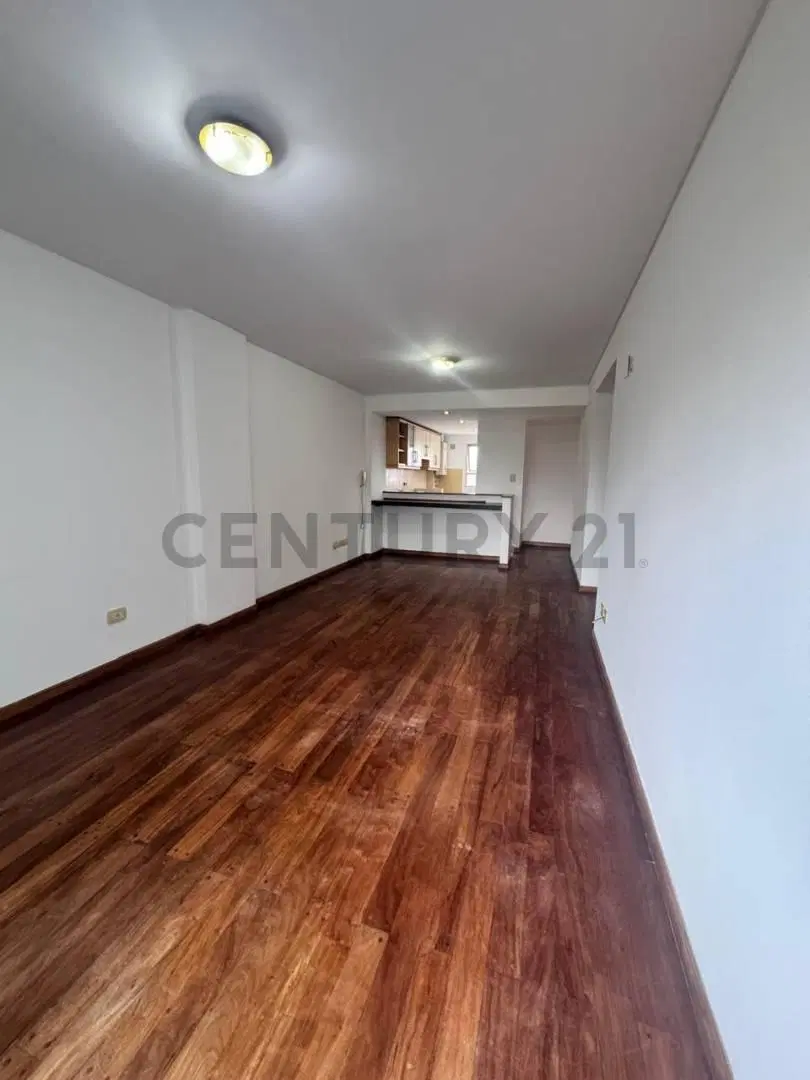 44 ENTRE 16 Y 17 - DEPARTAMENTO EN ALQUILER 2