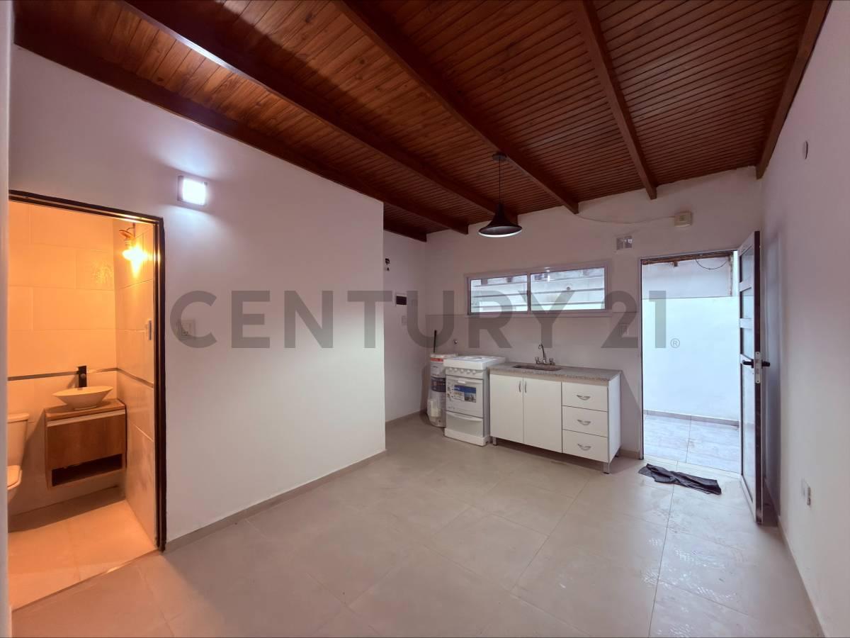 Foto de 12 entre 62 y 63 - PH A LA VENTA EN PLENO CENTRO LA PLATA, imagen 2