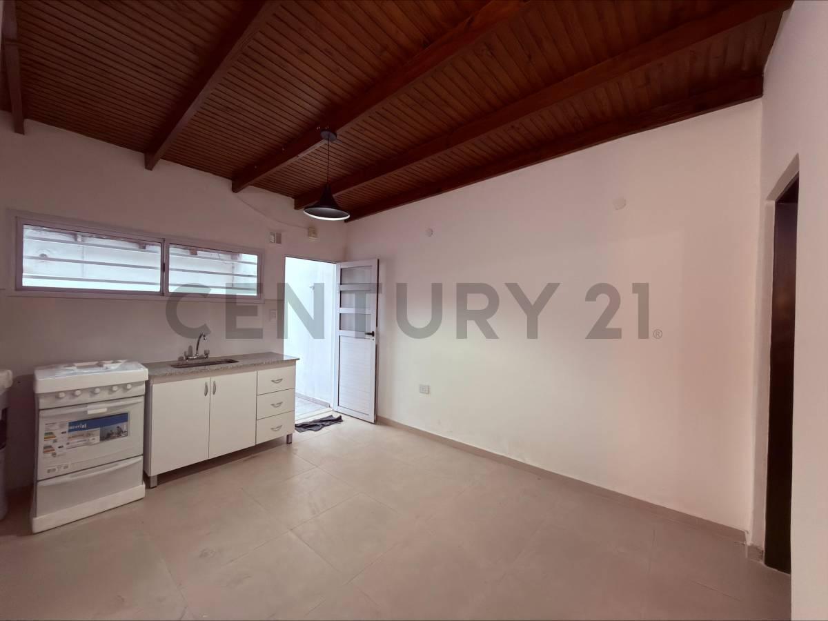 Foto de 12 entre 62 y 63 - PH A LA VENTA EN PLENO CENTRO LA PLATA, imagen 1