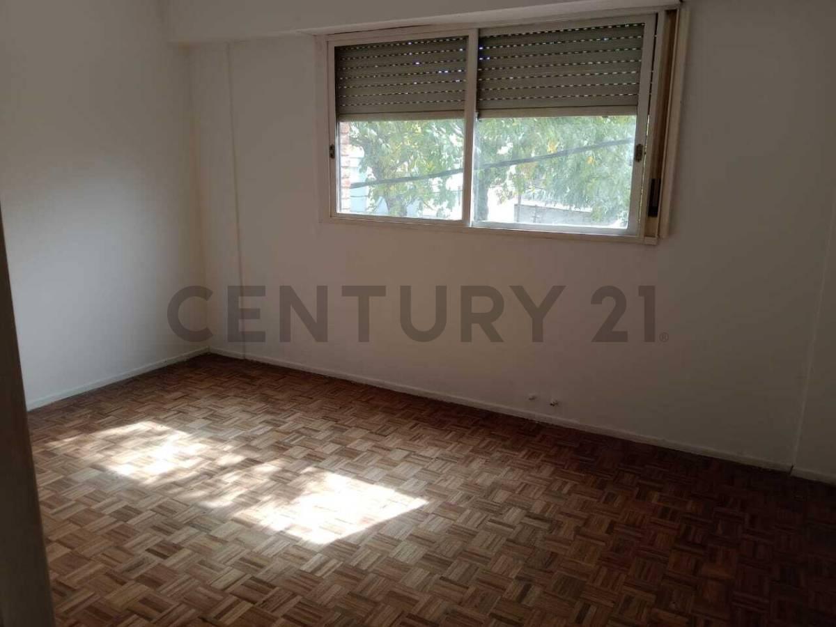 Foto de 33 e/ 17 y 18 - DEPARTAMENTO A LA VENTA DE 3 DORMITORIOS, imagen 4