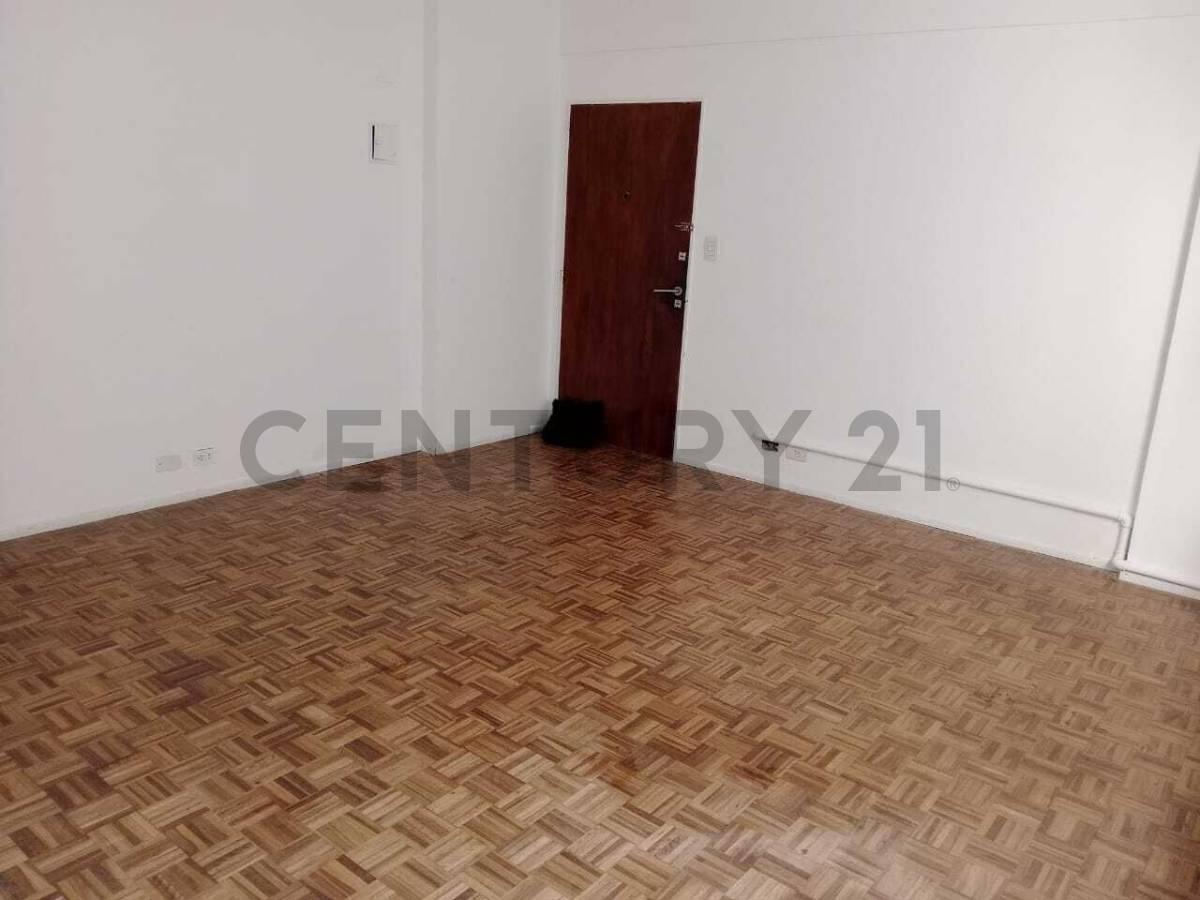 Foto de 33 e/ 17 y 18 - DEPARTAMENTO A LA VENTA DE 3 DORMITORIOS, imagen 5