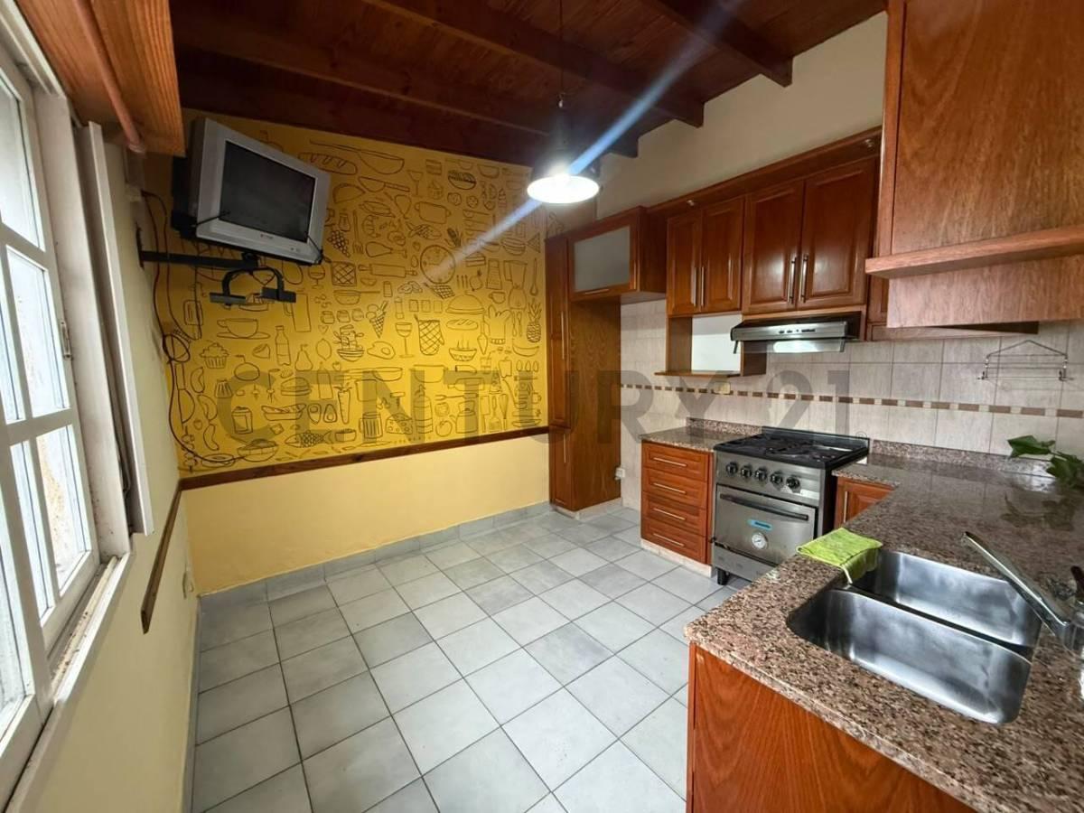 Foto de 69 y 1 - Departamento de 1 dormitorio en Alquiler - La Plata, imagen 4