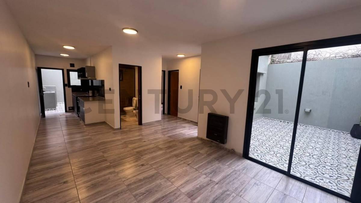 Foto de 64 115 Y 116 - PH REFACCIONADO EN VENTA - DOS DORMITORIOS Y DOS PATIOS, imagen 4