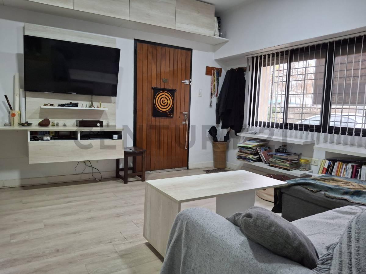 Foto de 28 E/70 y 71 - VENTA DE PH AL FRENTE DE 2 DORMITORIOS APTO BANCO, imagen 3