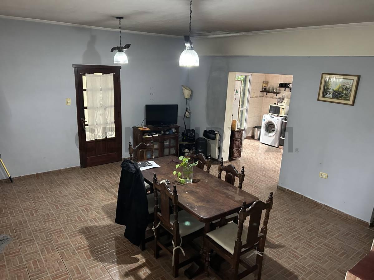 Foto de CASA EN VENTA 4 DORMITORIOS 46 Y 135, imagen 4