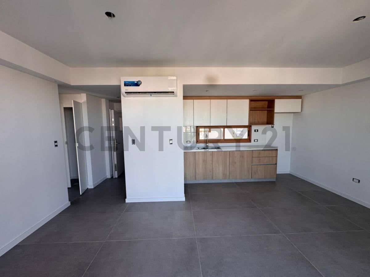 Foto de ZONA PLAZA AZCUÉNAGA - SEMIPISO EN VENTA UN DORMI A ESTRENAR CON BALÓN, imagen 3