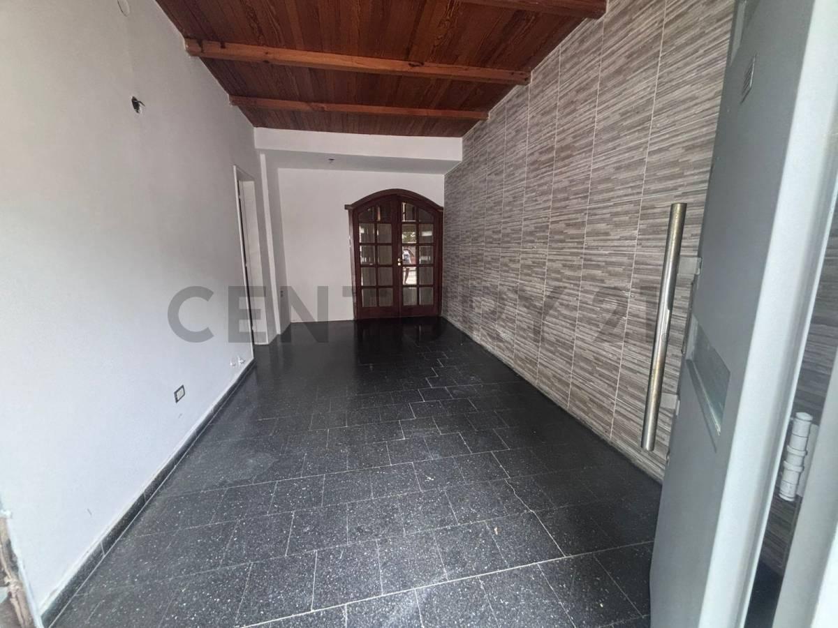 Foto de 50 e/ 16 Y 17 - PH EN VENTA, imagen 1