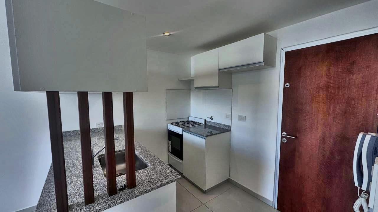 Foto de 46 y 19 - DEPARTAMENTO EN ALQUILER DE 1 DORMITORIO, imagen 1
