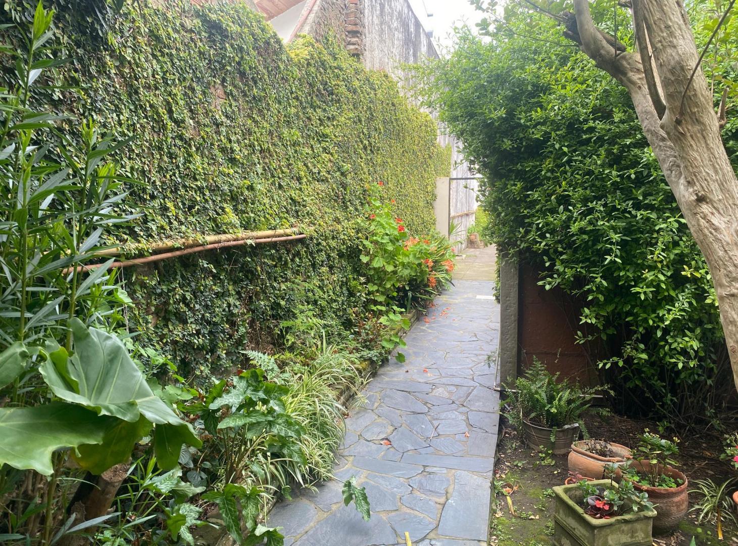 Foto de 40 e/ 9 y 10 - PH EN VENTA LA PLATA, imagen 4