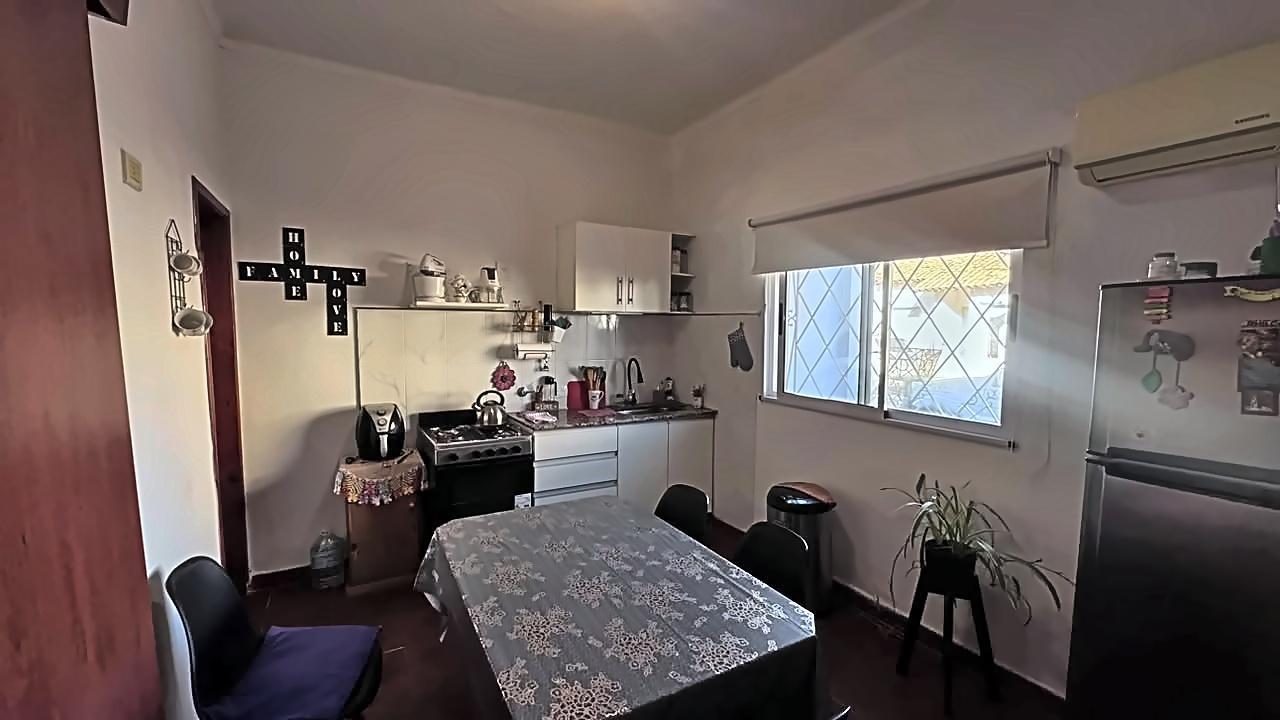 Foto de 518 y 4 - CASA DOS DORMITORIOS Y COCHERA EN VENTA, imagen 4