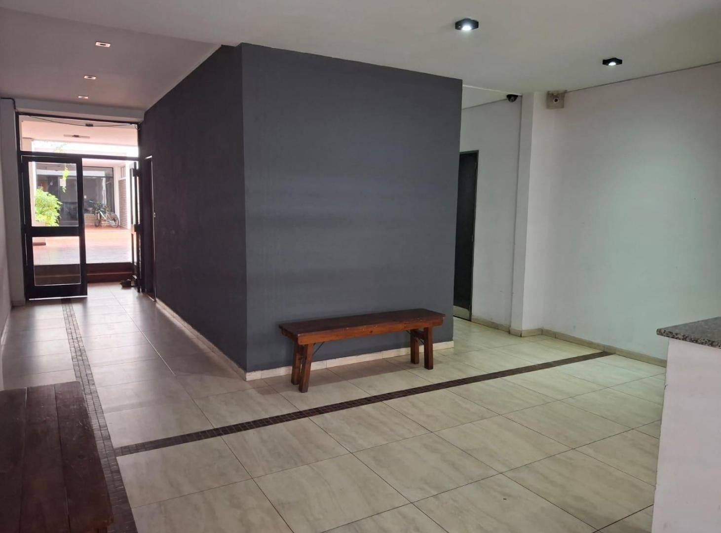 Foto de Departamento en alquiler en La Plata, imagen 1