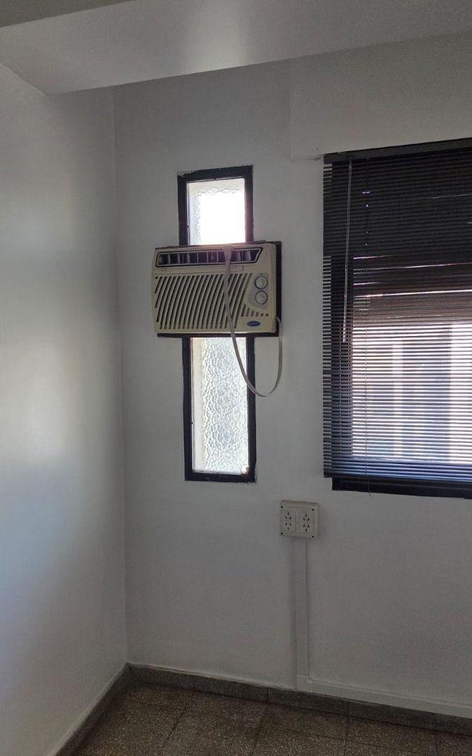 Foto de Oficina comercial en venta en barrio Alberdi, imagen 2