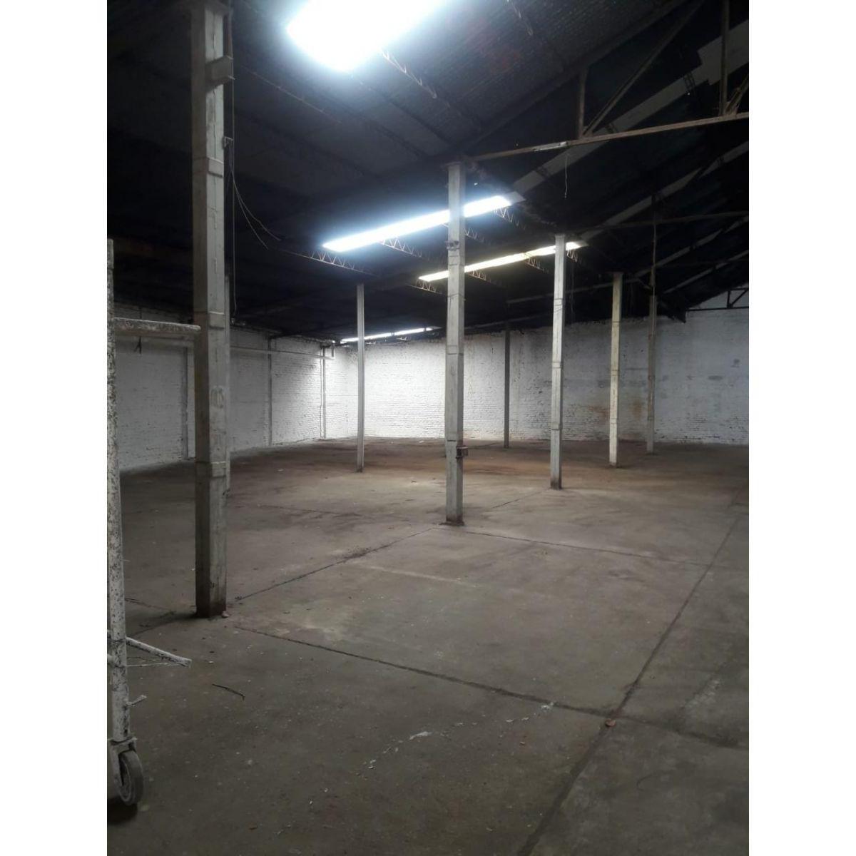 Galpón 537 m2 Cubiertos + 430 m2 Descubiertos - Amenabar 2300 Rosario