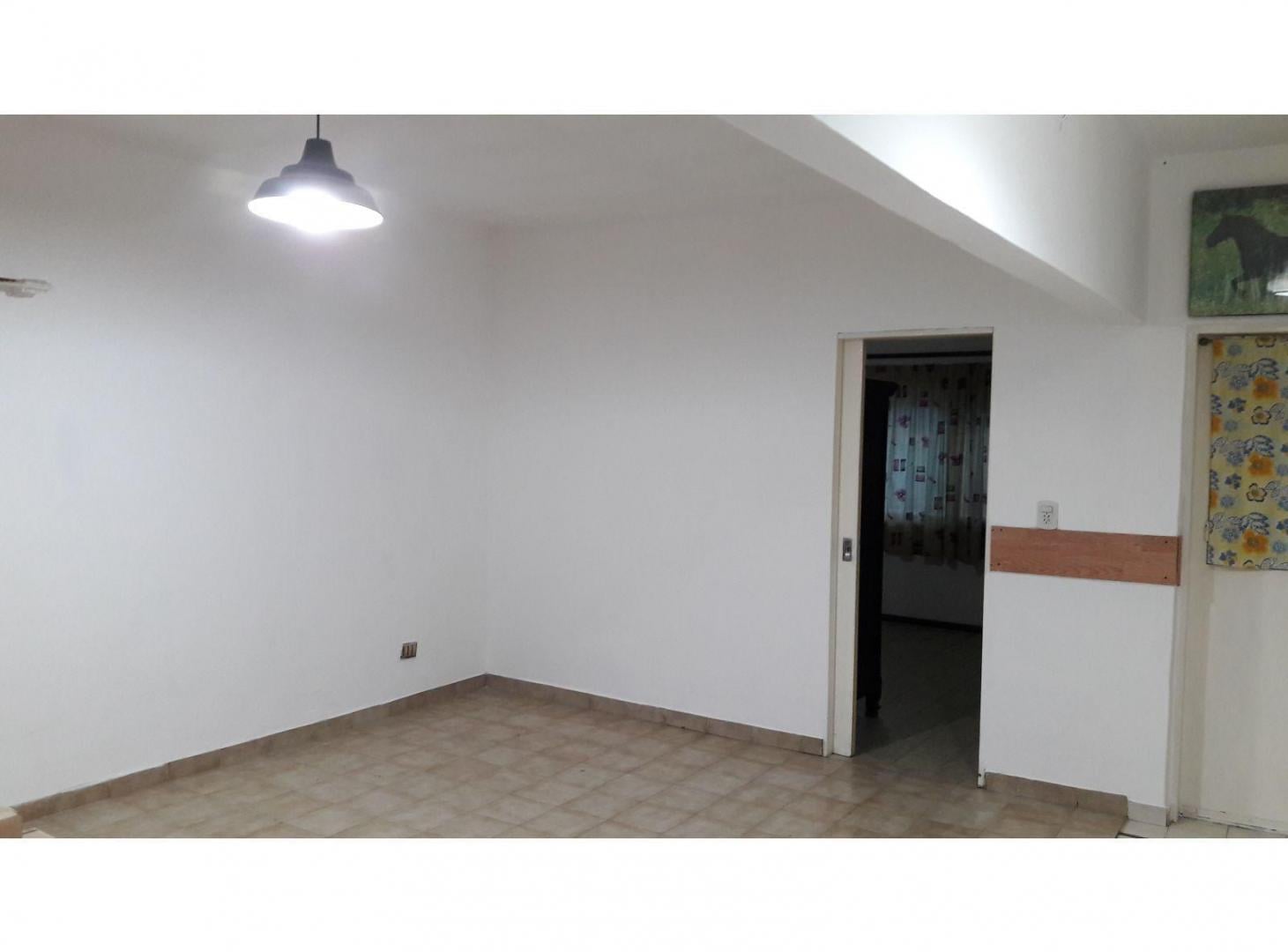 Foto de ALQUILER CASA 2 DORMITORIOS Y GARAGE (B° Ntra. Sra. de La Guardia), imagen 2