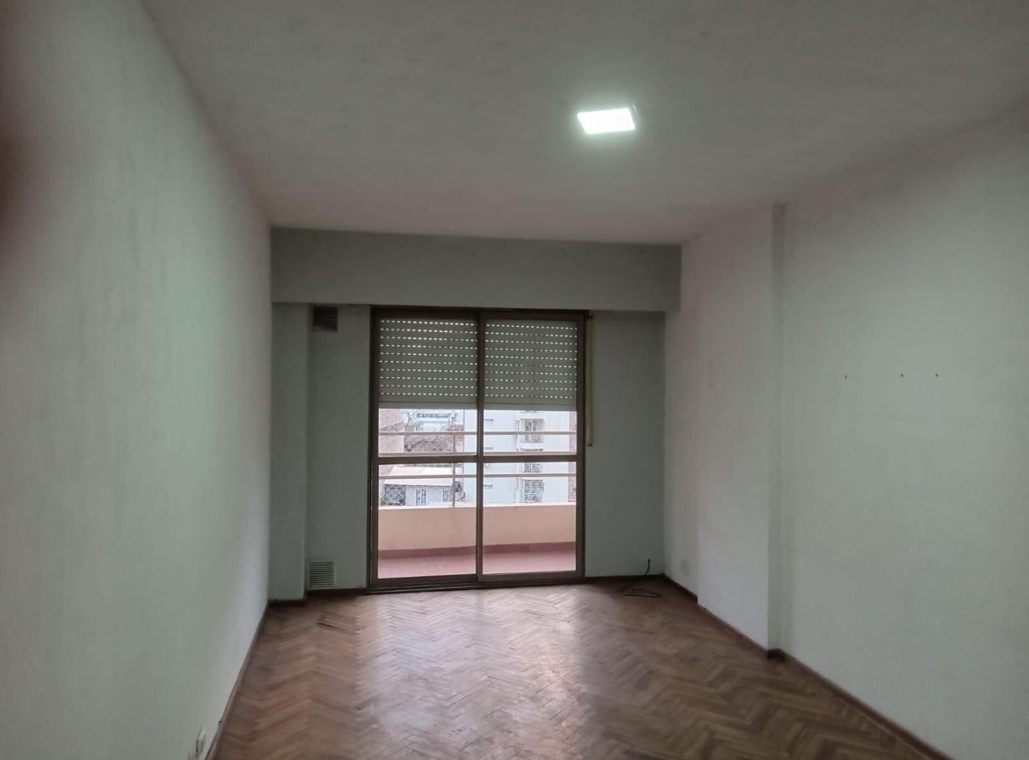 ALQUILER Departamento 2 Dormitorios con cochera
