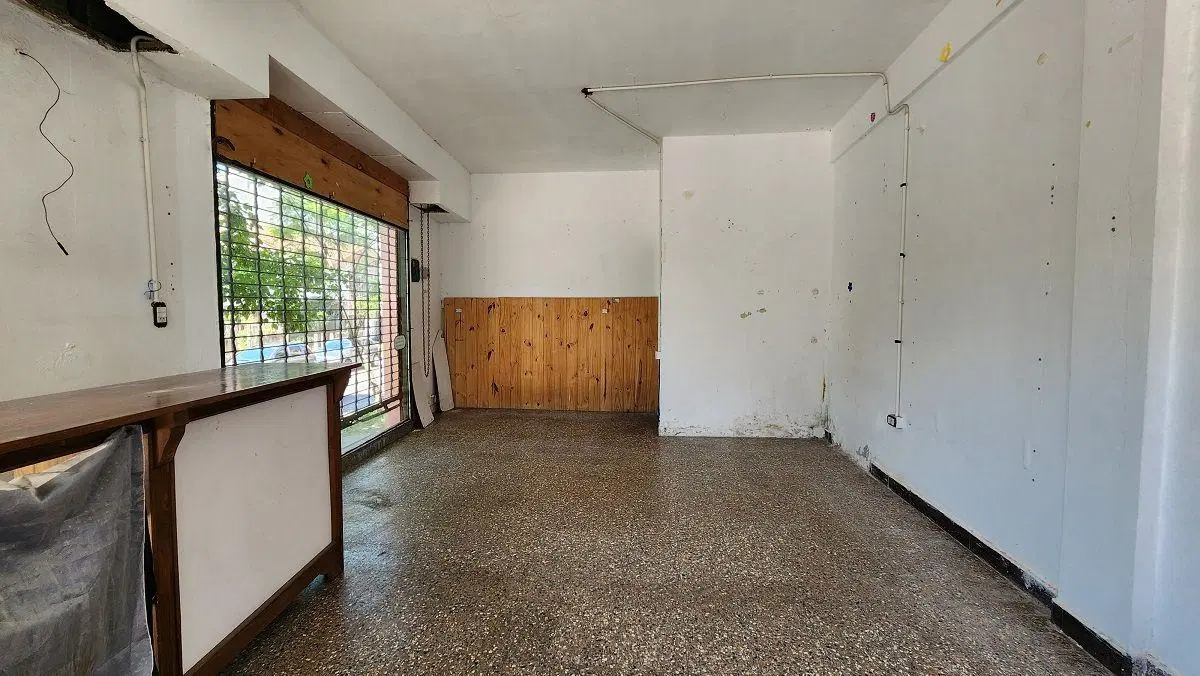 Tigre Centro - LOCAL en Av. Italia al 1100 5