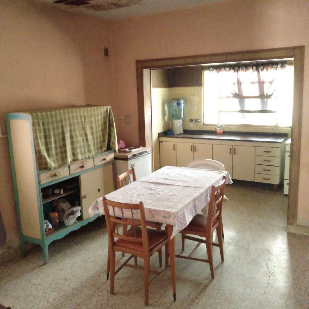 Foto de Casa 6 ambientes 3 dormitorios. | J. del Campillo al 3300, imagen 2