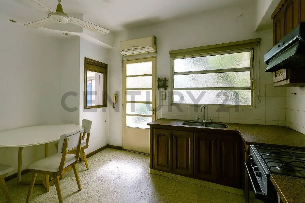 Ph de dos dormitorios y dos patios en Venta 4