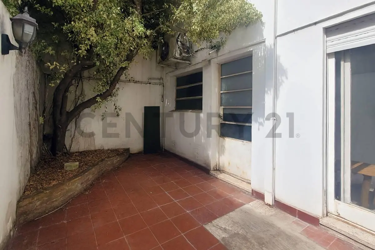Ph de dos dormitorios y dos patios en Venta 5
