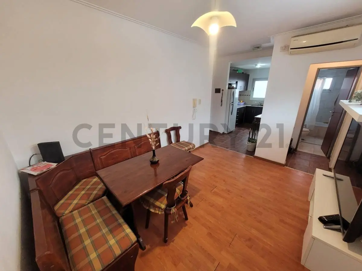 Departamento de 1 Dormitorio con Cochera en Alquiler 4
