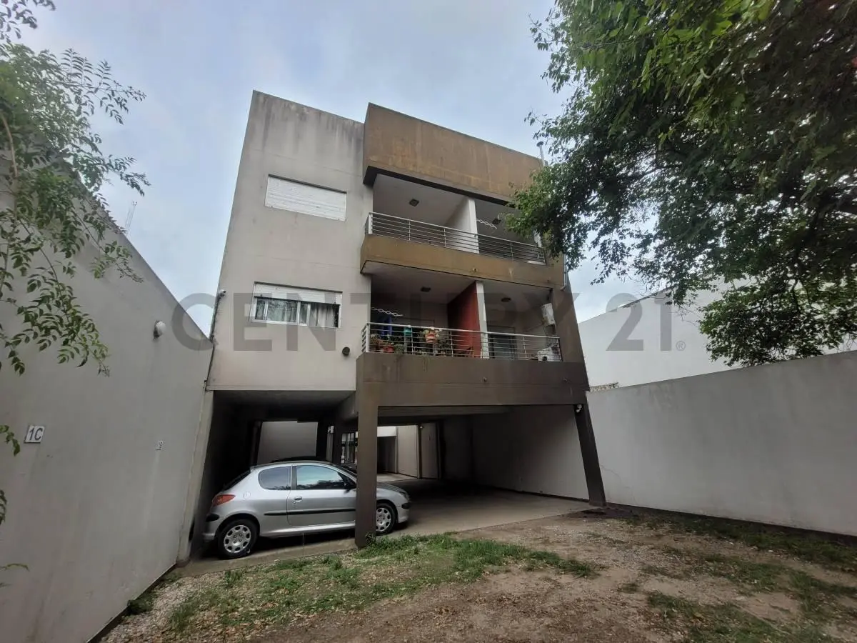 Departamento de 1 Dormitorio con Cochera en Alquiler 3