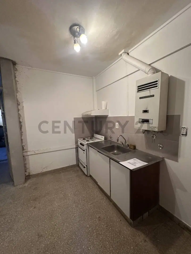 Departamento en Venta en Planta Baja con patio y cochera, La Plata 4