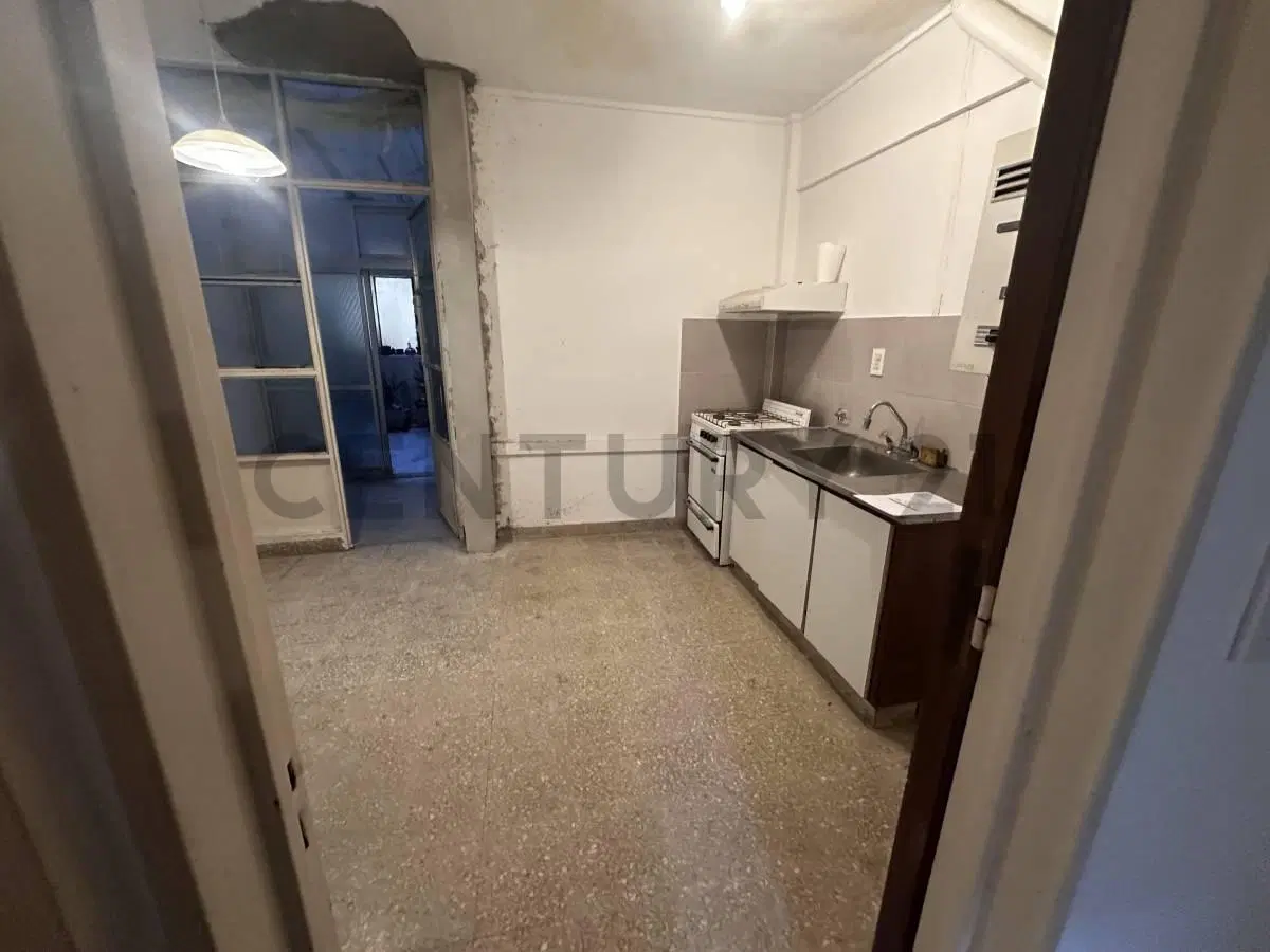 Departamento en Venta en Planta Baja con patio y cochera, La Plata 5